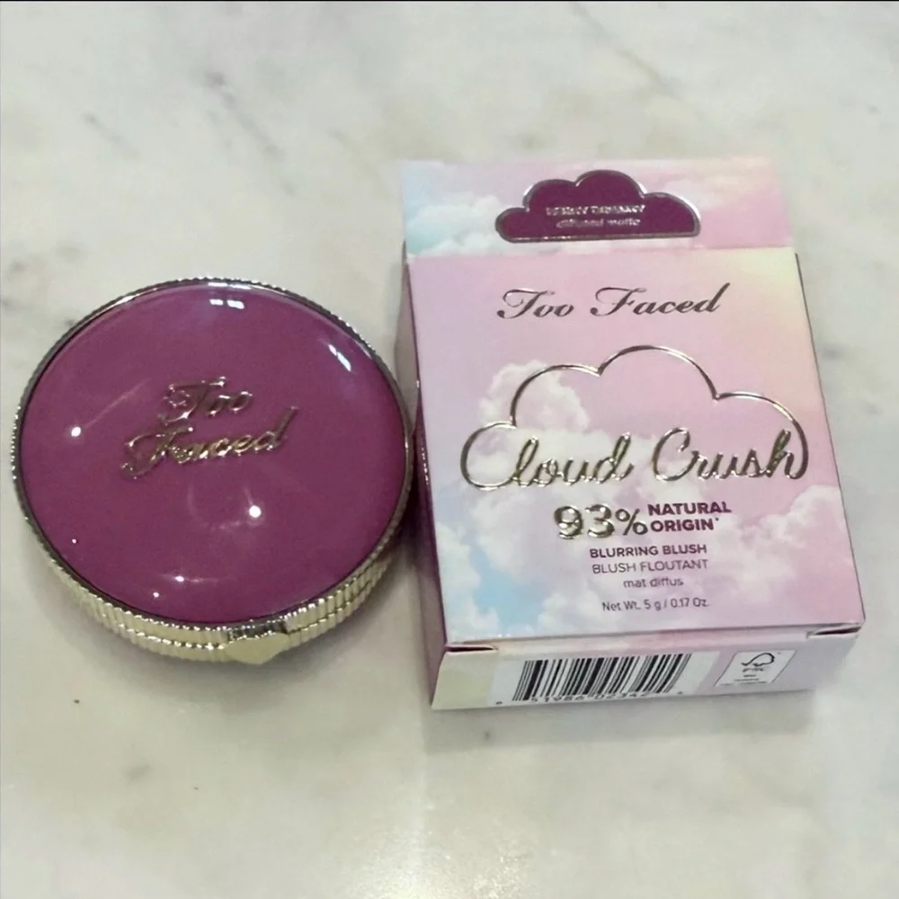 NIB Too Faced Cloud Crush Blush - Berry Dream